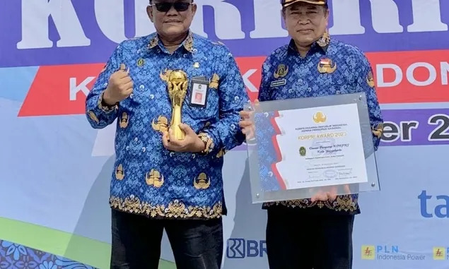 Ini Dia! Semangat Korpri Yogyakarta 'Profesional, Netral, Sejahtera': Terima Anugerah KORPRI Award 2023