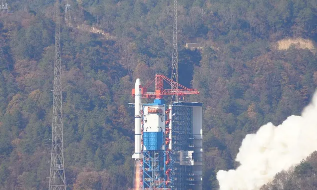 Peluncuran Satelit China Sebabkan Badai Politik Pra-Pemilu di Taiwan