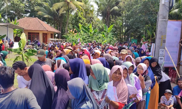 Banjir Dukungan, Haji Endang Bagikan 11 Ribu Sembako di Pangandaran untuk Menangkan Iwan Bule dan Prabowo
