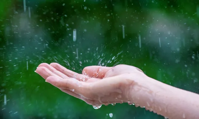 Doa Supaya Hujan Berhenti Cepat: Memohon Perlindungan dari Alam