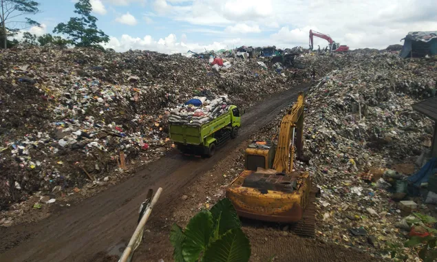 Ini Penyebabnya Penumpukan Sampah di Kota Tasikmalaya Pasca Pemilu  