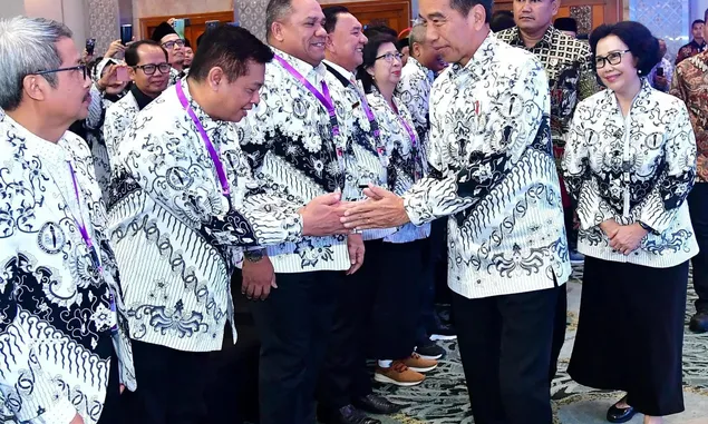 Buka Kongres PGRI, Presiden Jokowi Ajak Guru Jaga Lingkungan Sekolah  Aman dan Nyaman