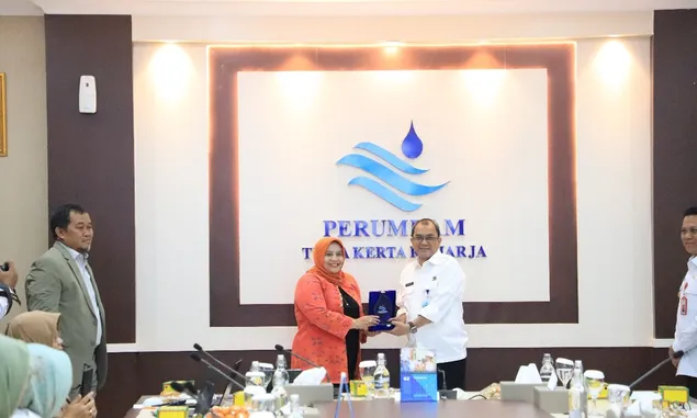 Perumdam TKR Langganan Juara 1 BUMD Kategori Sehat Se-Indonesia
