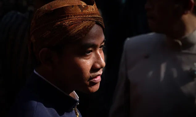 Gibran Rakabuming Disebut sebagai Sumber Masalah di Pilpres, Refly Harun: Presiden Jokowi Akhirnya Berpihak