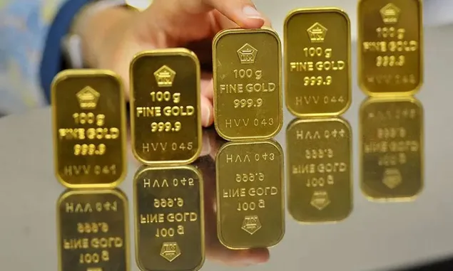 UPDATE : Sempat Naik, Harga Emas Antam Kembali Anjlok Hari Ini
