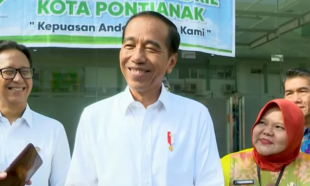 Tiba di Semarang, Jokowi Tinjau Banjir Demak,Ini Instruksi Presiden ke PUPR Terkait Tanggul Sungai Wulan
