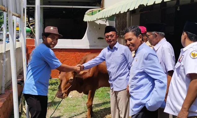 Mas Dar Beri Sapi ke DPC Partai Gerindra se Jawa Tengah, Penuhi Nazar Kemenangan Prabowo-Gibran