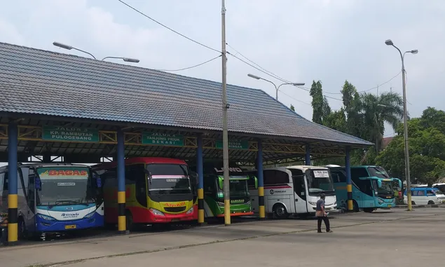 Puncak Arus Mudik Diprediksi H-3, Tarif Bus di Pakupatan Diawasi