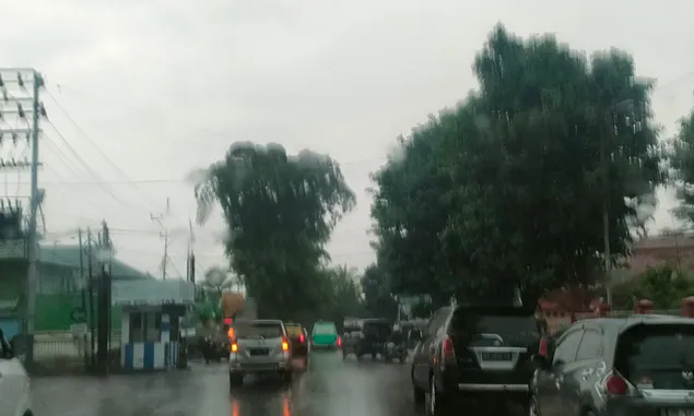Prakiraan Cuaca Hari Ini, Medan, DKI Jakarta, Jawa Barat, Kalimantan