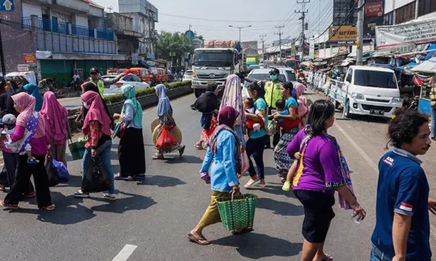 Polres Muba Sumsel Tertibkan Pedagang Pasar Tumpah Antisipasi Kemacetan Arus Balik 