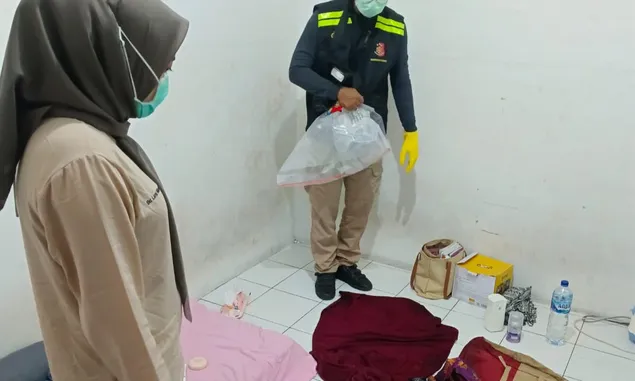 Polisi Tangkap Dua Sejoli di Jatinangor Sumedang: Gali Kubur untuk Bayi Hasil Hubungan Terlarang