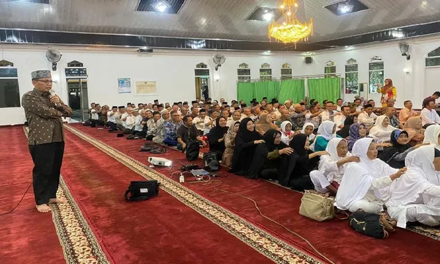 232 Calon Jemaah Haji Lampung Barat Mengikuti Bimbingan Manasik