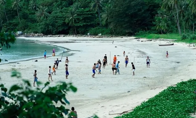 Menikmati Keindahan Alami Di Pulau Pelapis Kayong Utara 