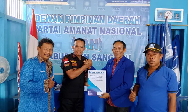 Ikut Calon Bupati, John Hendri Ambil Formulir Pendaftaran di PAN Sanggau.