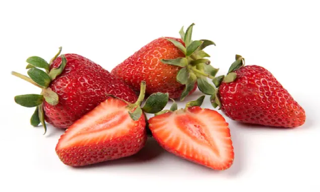 Anda Penyuka Strawberry? Berikut Banyak Manfaat Buah Tersebut untuk Kesehatan!