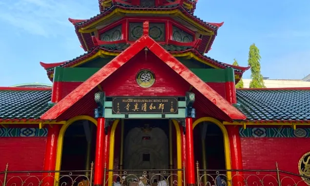 Masjid Cheng Ho, Destinasi Wisata Religi Di Surabaya Bernuansa Muslim Tionghoa