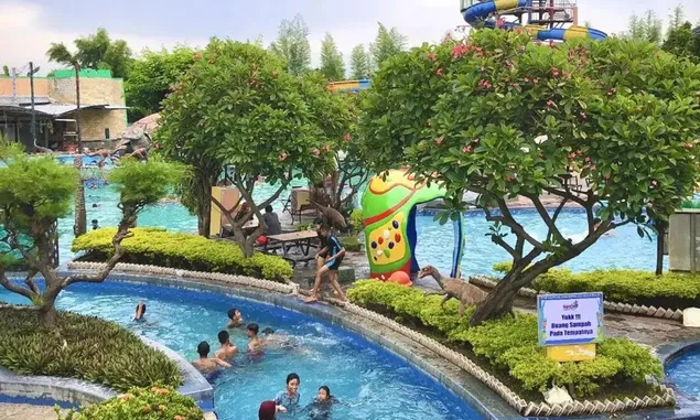 Nggak Cuma Lumpur Lapindo, Ini 7 Waterpark dan Kolam Renang di Sidoarjo yang Cocok untuk Liburan Keluarga