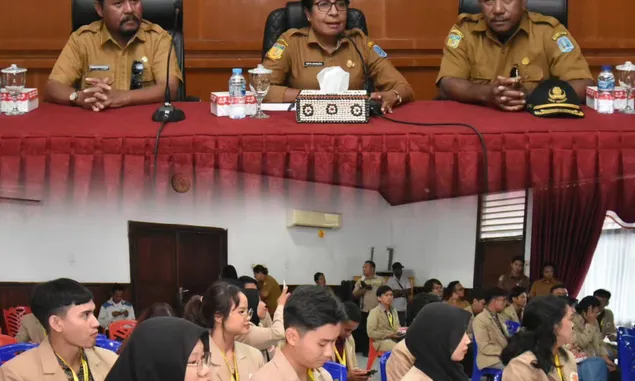 Pj Bupati Biak Numfor, Sofia Bonsapia Apresiasi 30 Mahasiswa UGM KKN di Pulau Nusi