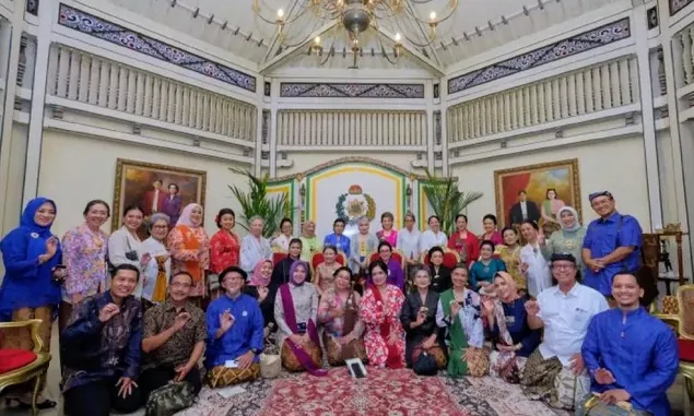 Sah! Kebaya Resmi Warisan Budaya Dunia UNESCO