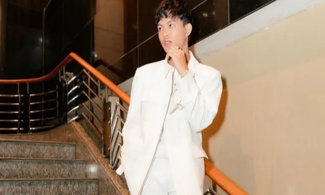 Berapa Umur Fajar Noor Runner Up Indonesian Idol 2025? Ini Profil dan Biodata Lengkapnya