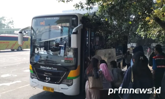 Cara Mudah dan Praktis Menuju Kampus UNPAD Jatinangor dari Bandung dengan Transportasi Umum