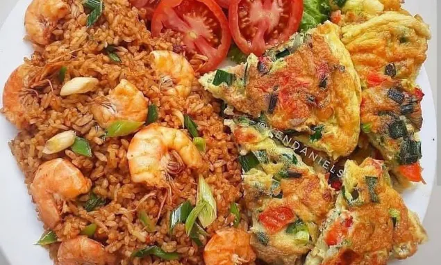 Opsi Resep Alternatif: Nasi Goreng Terasi Pedas Daun Kemangi
