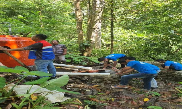 Akses Air Bersih Wayame Hydro Bae Inovasi Sosial CSR Pertamina Tingkatkan Ekonomi Desa Wayame Pemberdayaan UMK
