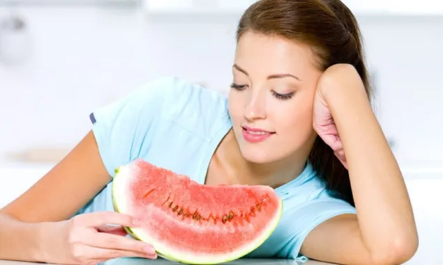 12 Buah Rendah Gula: Cocok untuk Diet, Aman bagi Penderita Diabetes