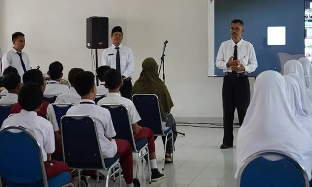 Sekolah Rakyat Resmi Beroperasi Serentak di 63 Titik Indonesia, Kedepankan Pendekatan Empati ke Siswa