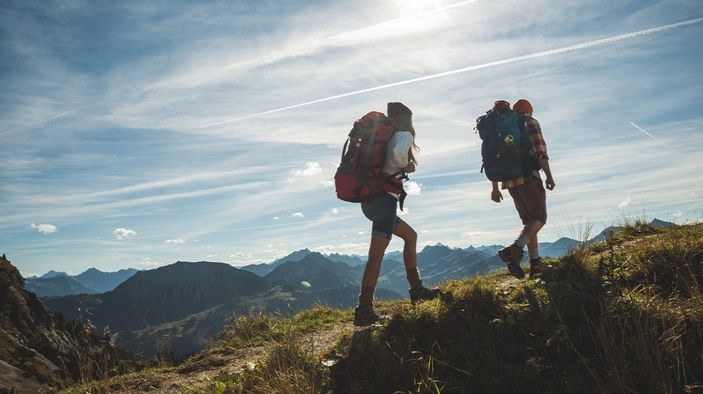9 Gunung Rekomendasi Tempat Hiking Saat Libur Tahun Baru 2023