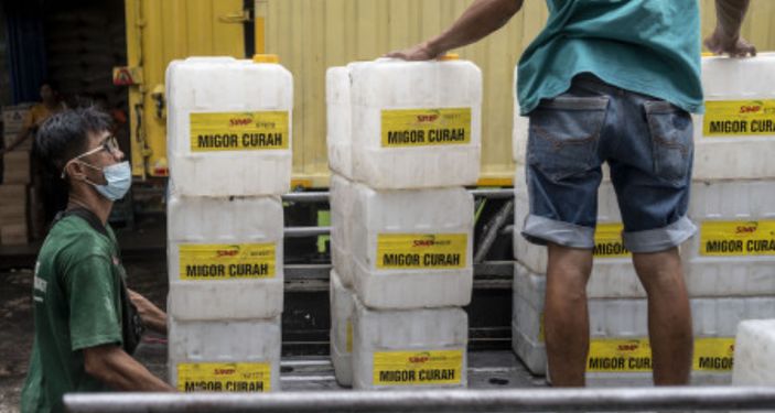 Bawa Sembako Untuk Korban Gempa Cianjur, Truk dari Palembang Terbalik di Tol Jagorawi