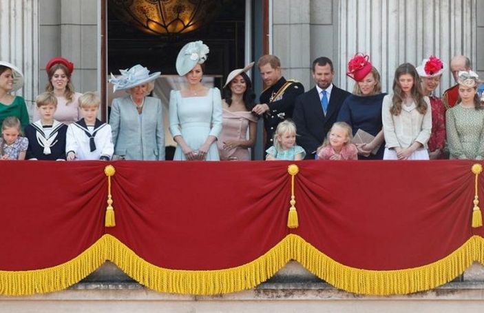 Anggota Kerajaan Inggris Bingung Harry dan Meghan Tuntut Permintaan Maaf: Siapa yang Minta Maaf ke Siapa? Anggota Kerajaan Inggris Bingung Harry dan Meghan Tuntut Permintaan Maaf: Siapa yang Minta Maaf ke Siapa?