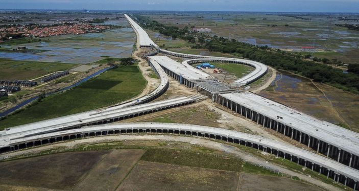 Jokowi: Pembangunan Jalan Tol di Pulau Jawa Selesai Nanti 2023, Nyambung dari Barat sampai Timur