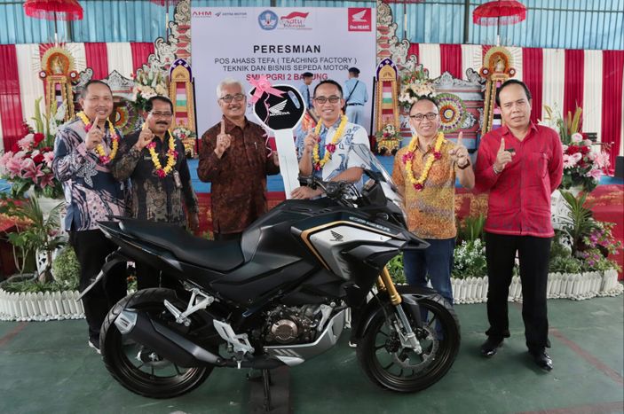 Honda Donasikan Pos AHASS Teaching Factory ke SMK PGRI 2 Badung, Jadi yang Pertama di Bali