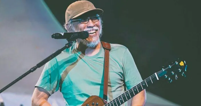 Iwan Fals Ceritakan Asal-usul Lagu Ujung Aspal Pondok Gede dan