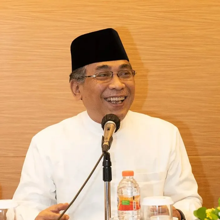 Riwayat Pendidikan KH Yahya Cholil Staquf Ketua Umum PBNU Terpilih 2021 ...