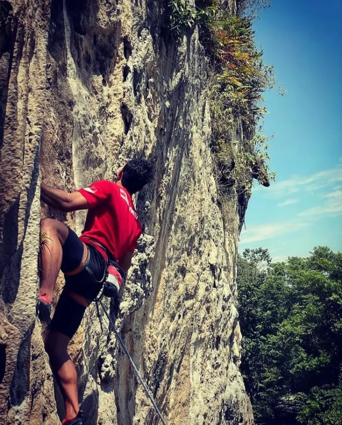 Kiromal Katibin, Pecahkan Rekor Atlet Panjat Tebing Tercepat Dunia ...