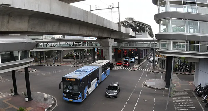 Cara Ke JIS Naik Transportasi Umum, Ini Rute KRL Dan TransJakarta ...