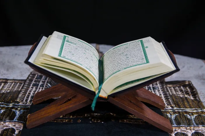 Hukum Bacaan Tajwid Surah Al Baqarah Ayat 83, Lengkap Dengan Arti Dan ...