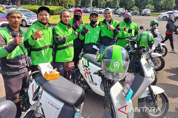 Tarif Ojek Online Mulai Agustus 2022 Naik. Berikut Rincian Tarif Baru ...