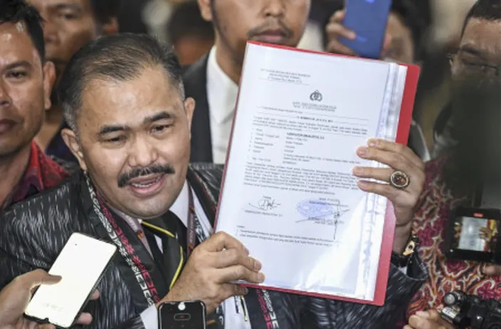 Pengacara Brigadir J Jadi Tersangka saat Hukuman Ferdy Sambo Cs Didiskon, Netizen: Dapet 8.8 Sama Cashback