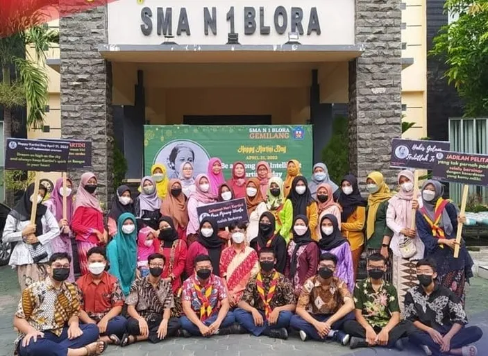 3 SMA Sederajat Terbaik Di Blora Berdasarkan Daftar 1000 Sekolah ...