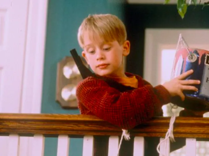 Sinopsis Home Alone 1, 2, 3, dan 4, Film Natal Paling Populer ...