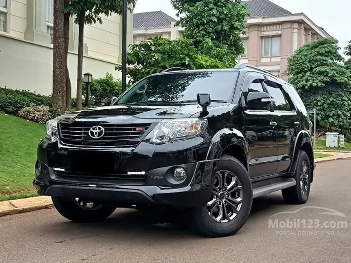 Fortuner TRD Sportivo:  Menimbang Kelebihan dan Kekurangan Sang Legenda SUV