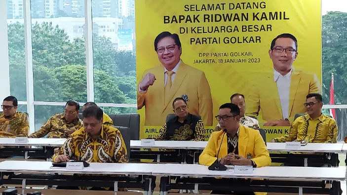 Airlangga: Ridwan Kamil Resmi jadi Anggota Partai Golkar