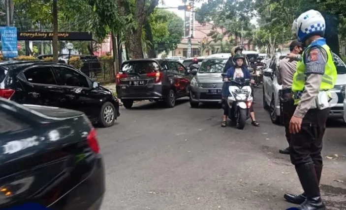 Inilah 8 Titik Rawan Macet Di Bandung Saat Libur Imlek, Polisi Siapkan ...