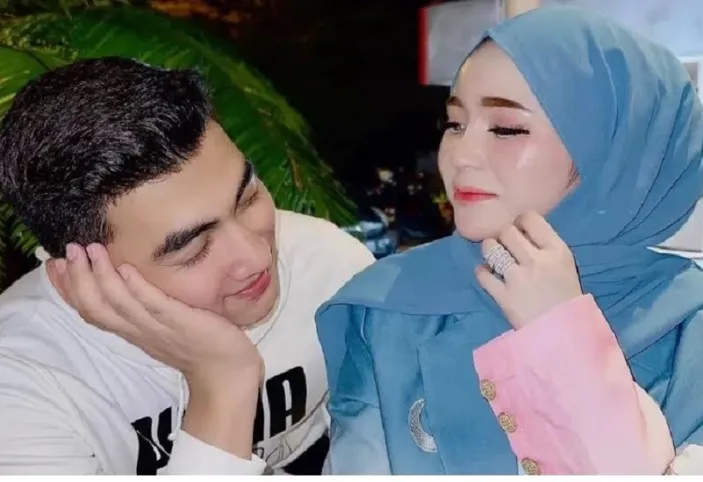 Apakah Herlin Kanza Berpacaran Simak Profil Dan Biodata Selebgram Barbie Berhijab Satu Ini