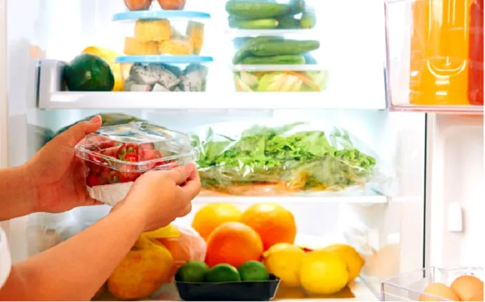 Suka Metode Food Preparation? Ini Tips Simpan Bahan Makanan di Kulkas