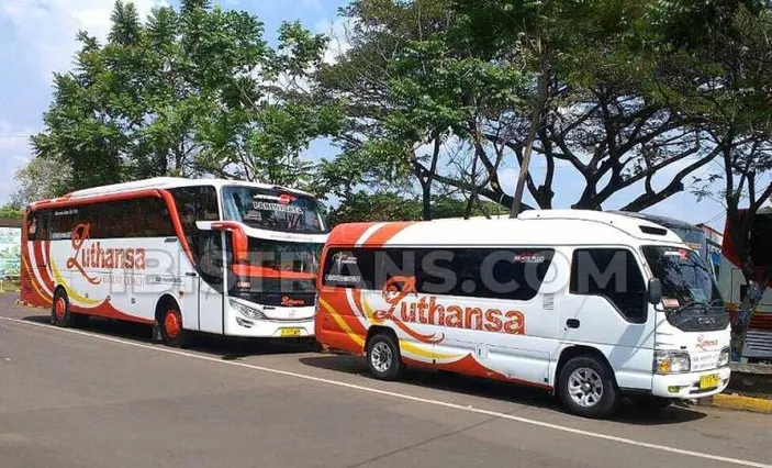 Jelajah Badak Air: Panduan Lengkap Harga Sewa Bus Pariwisata dan Tips Menghemat Biaya