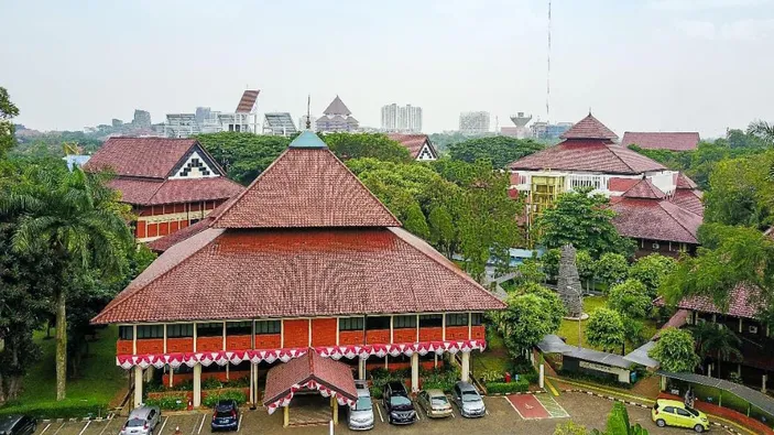 MEMBANGGAKAN! 40 Universitas Terbaik Di Indonesia, No 5 Masih Masuk ...